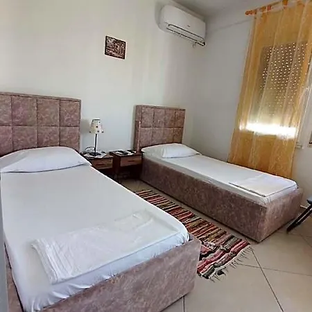 Isabel's 4* Tirana